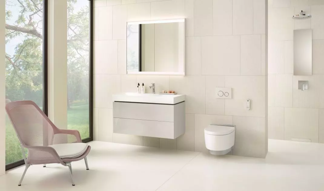 Thanks to its universal design, the washing toilet blends well with interiors of different styles