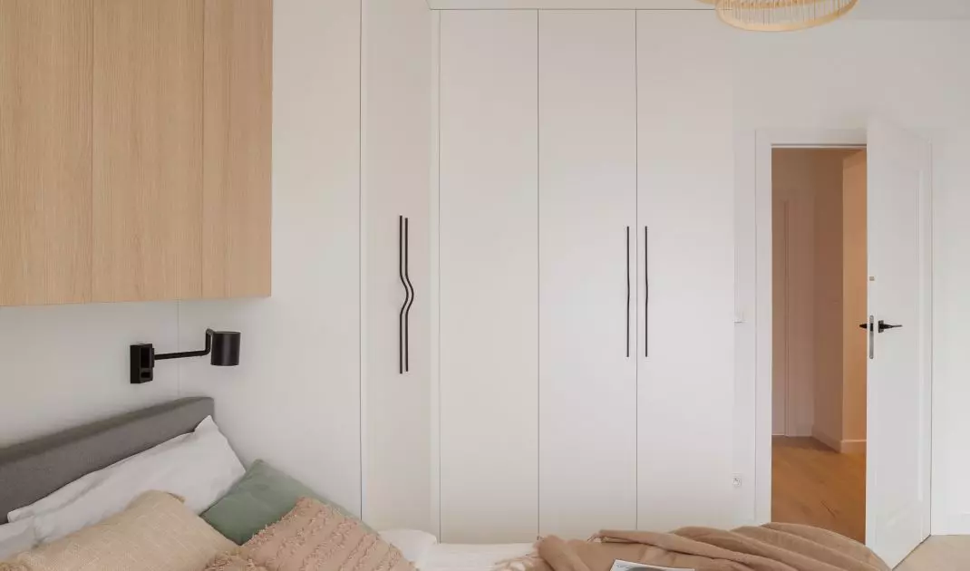 The furniture cabinet has two colors