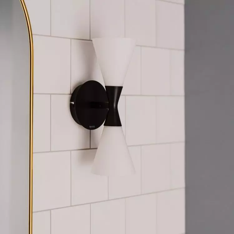 Minimalist wall lamp provides adequate illumination