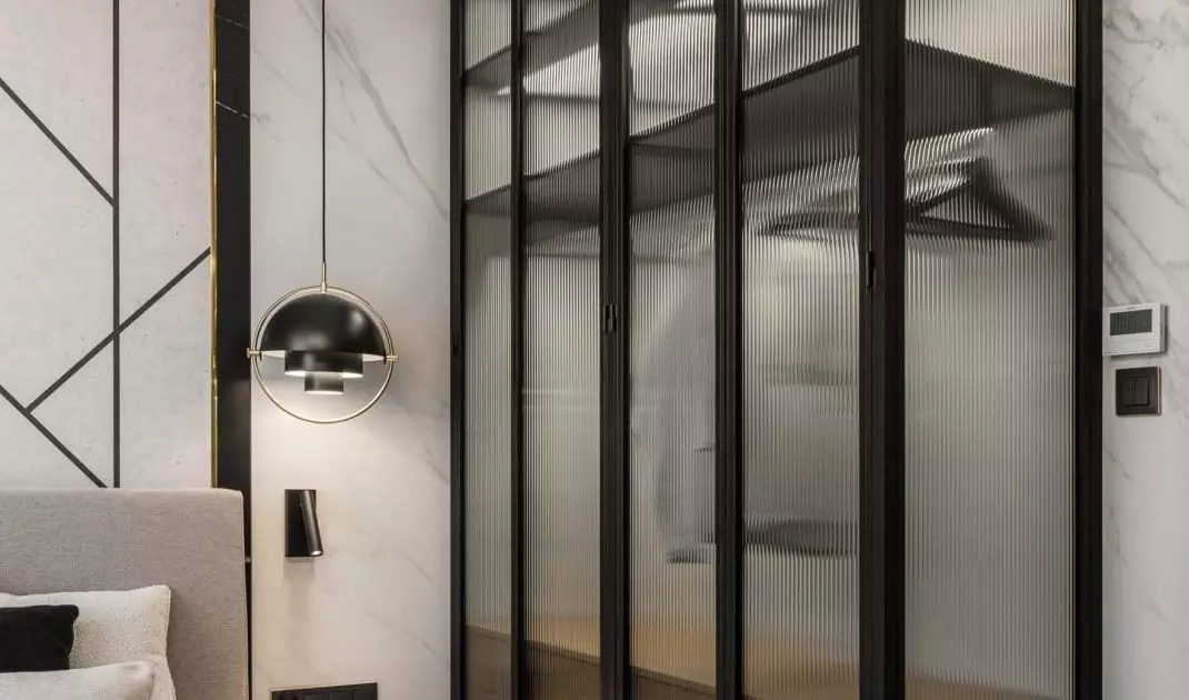 Ornamental glass and LED backlighting turn the closet into a bedroom decoration