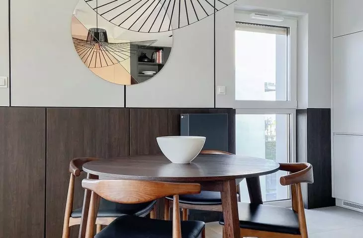 The focal point of the living area is the dining room