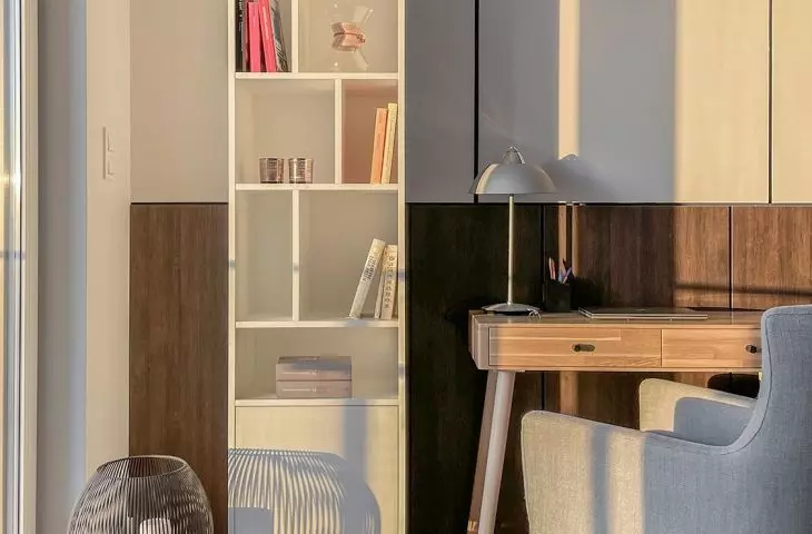 In the living area there was also space for a work corner