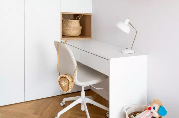 Capacious build-up goes into a desk