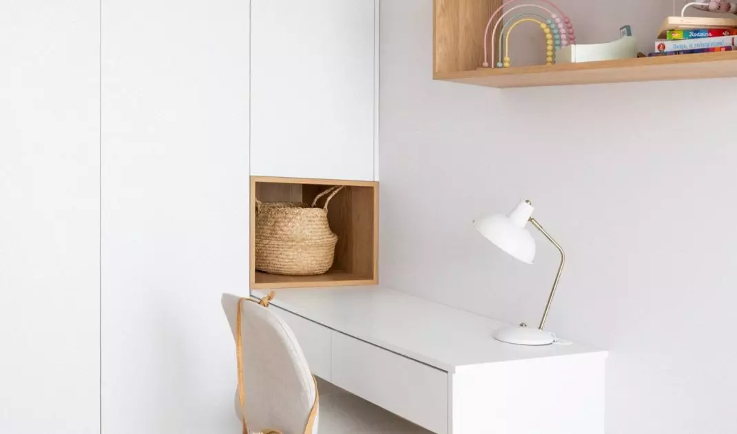 Capacious build-up goes into a desk