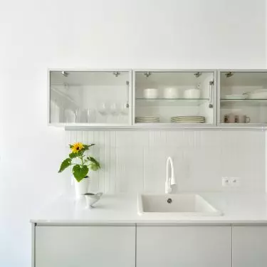 The design of the apartment refers to the work of Pawel Sparrow