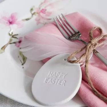 Pastel pink is great for a romantic table setting