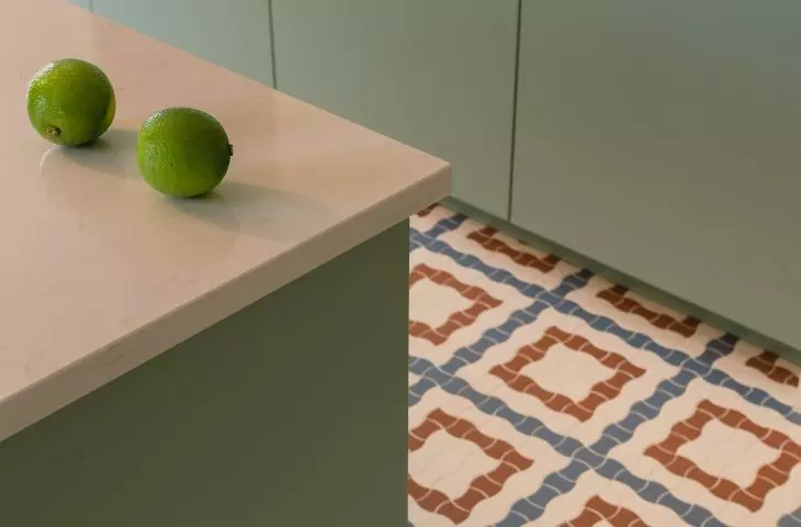 Wooden parquet goes into ornate corsets