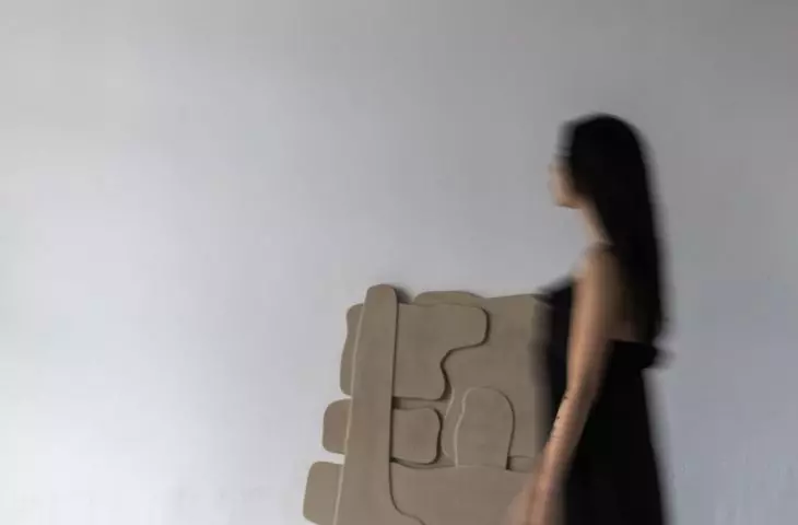 LADNINI reliefs are made from hardwood plywood 