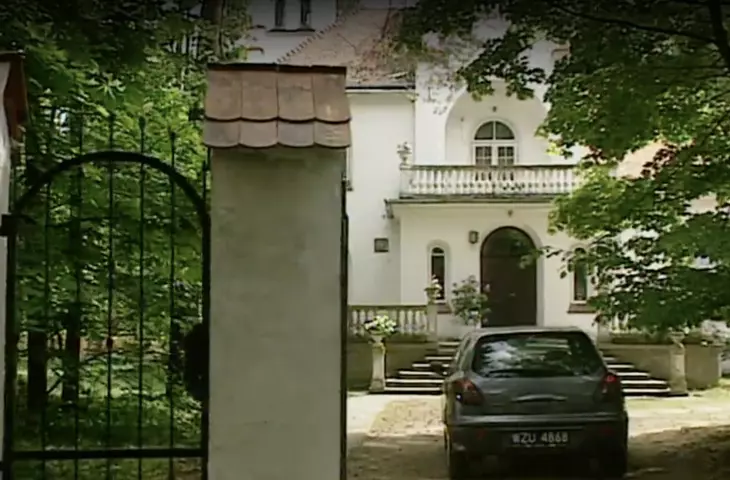 A frame from the TV series 'Klan' (TVP2).