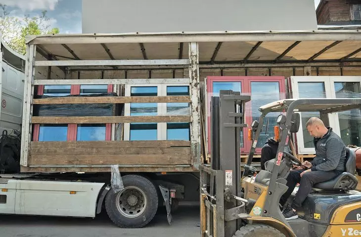 unloading windows in Kiev 
