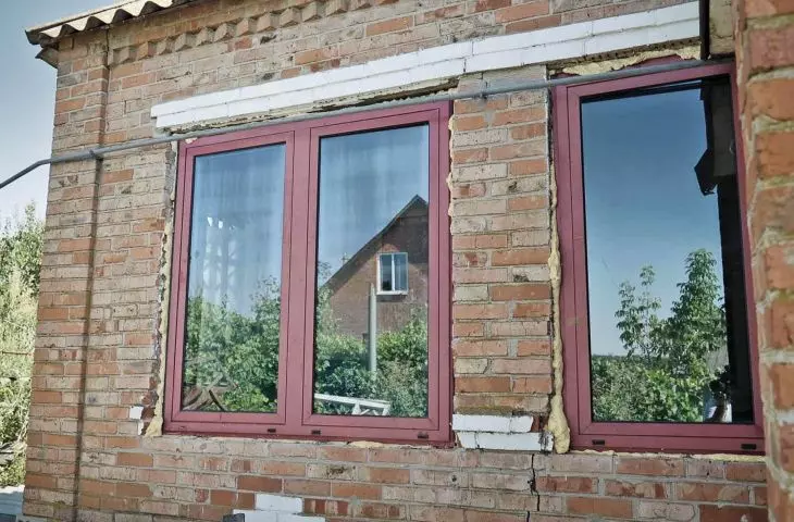 A window from the Atrium building installed in Moschun, Ukraine