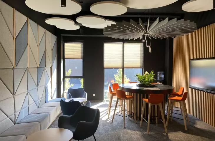 AKUSTYKA MURASPEC – DESIGN POD SUFITEM