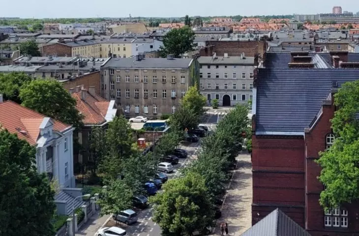 Słowackiego Street in front of SP 36 in Poznań