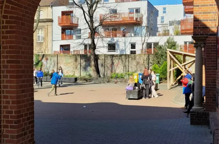 ulica Słowackiego przed SP 36 w Poznaniu