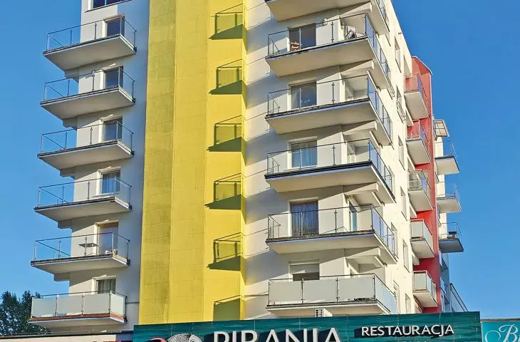  ...this Piranha Bar - something nice for everyone
