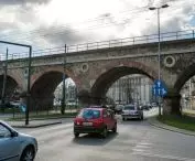 niegdyś wzdłuż obecnych ulicy Józefa Dietla i alei Ignacego Daszyńskiego biegł główny (w Krakowie) nurt Starej Wisły