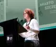 prof. Kinga Racoń-Leja w czasie inauguracji panelu