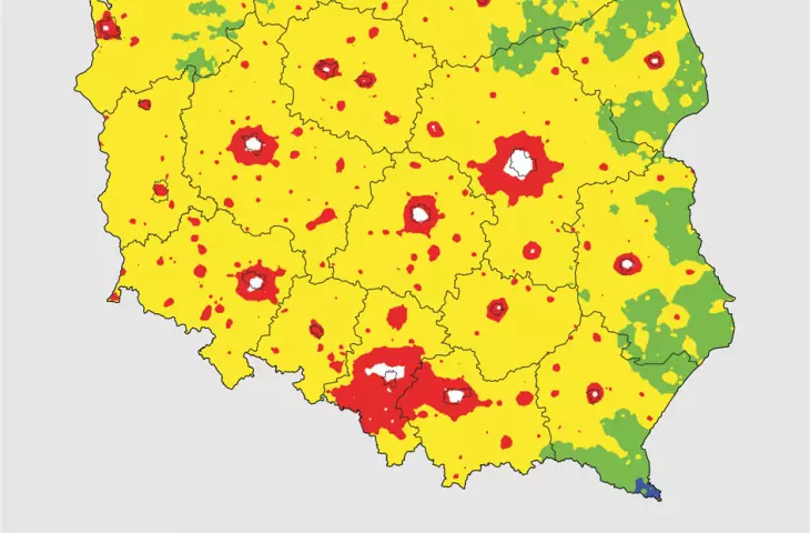 Klasy jasności nocnego nieba nad Polską w 2022 roku.