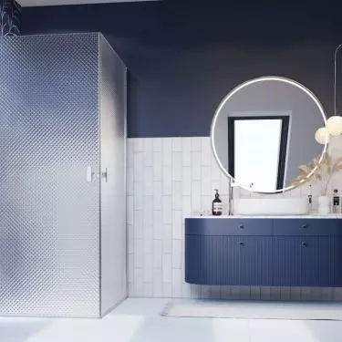 When choosing a shower enclosure, pay attention to some important details
