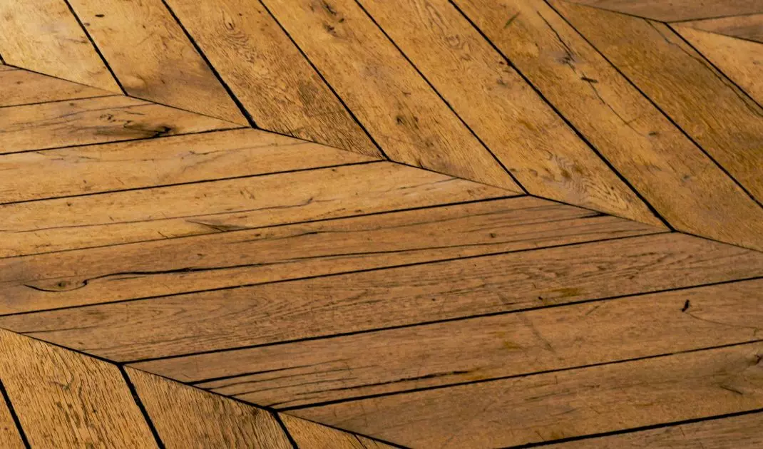 Oiling enhances the natural look of the wood