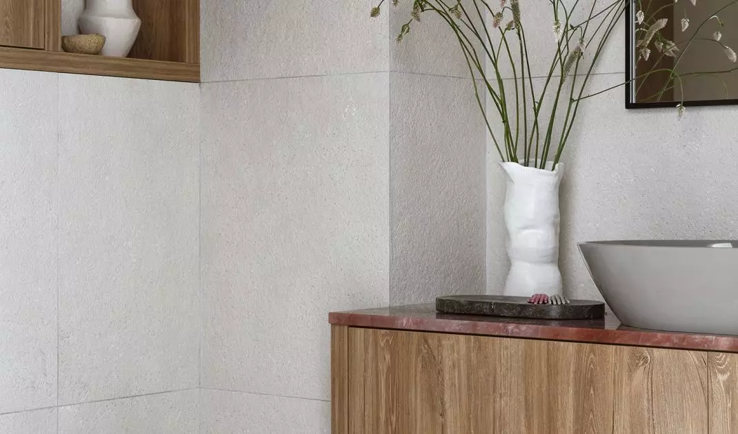 The architect used sandstone-colored stoneware