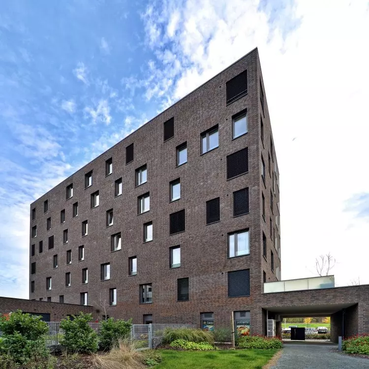 HF27. Residential block, Czech Republic