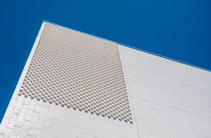 Sports Hall of the 13th High School, Wroclaw - view of the facade