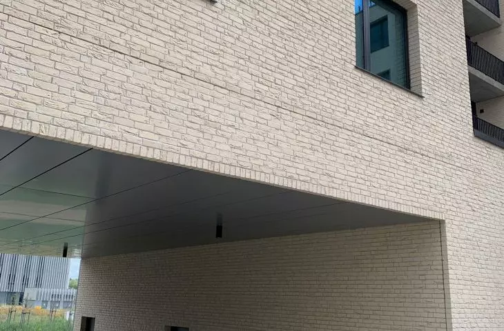 Dom studencki Meteor, UAM Poznań – przejścia do dziecińca