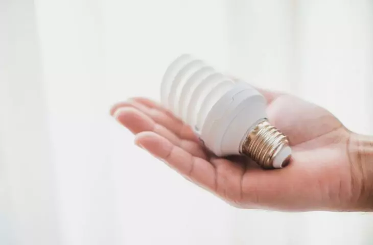 Energy-efficient bulb has longer life than traditional models