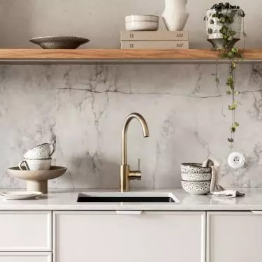 The arrangement is kept in neutral colors