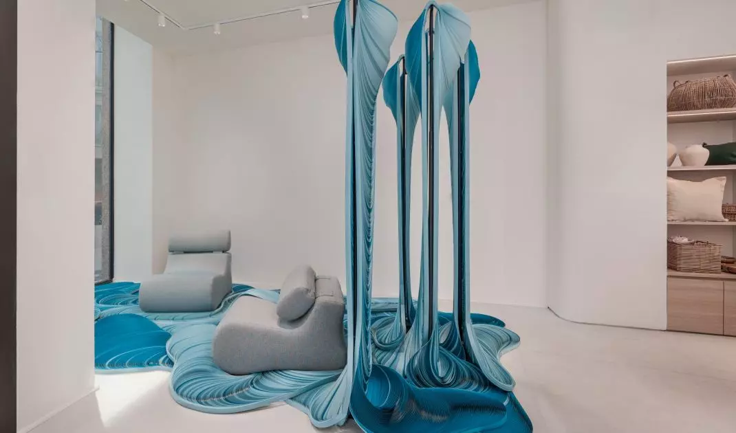 Daniele Papuli is known for his use of paper in his work
