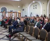 numerous audiences