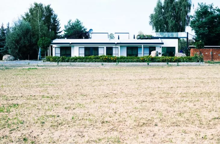 Dom przy jeziorze