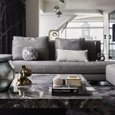 The interior is kept in subdued colors