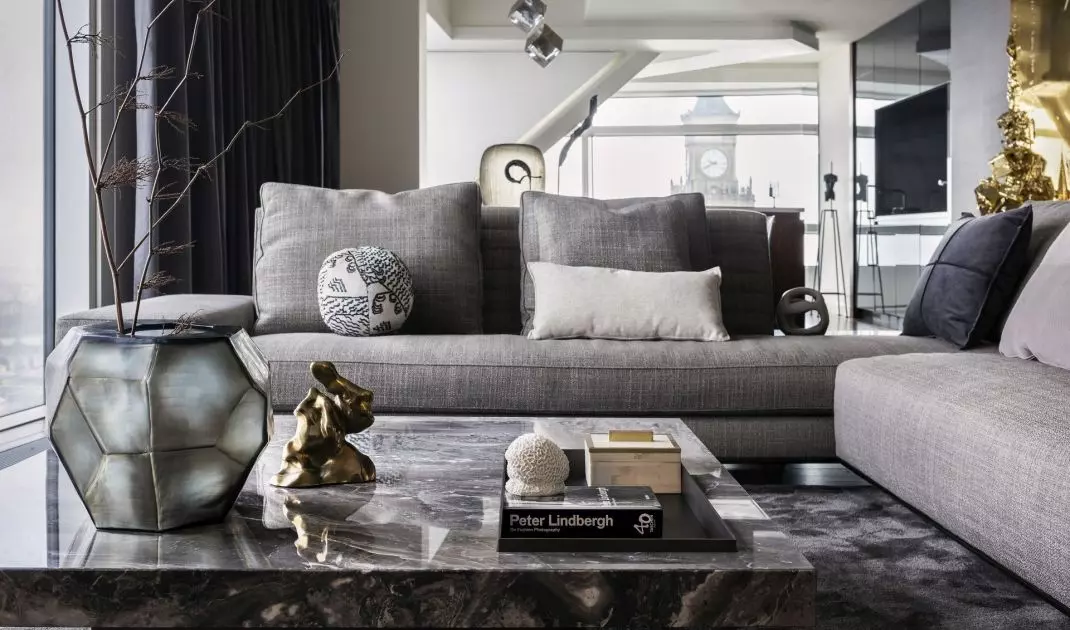 The interior is kept in subdued colors