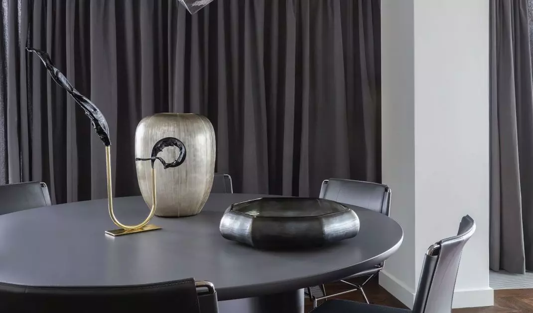 The lamp refers to salt crystals
