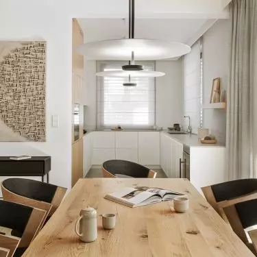 The interior is kept in a shade of broken beige gray