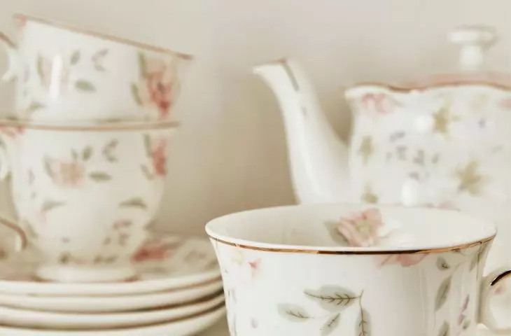 A showcase is the perfect place to display your ceramics collection