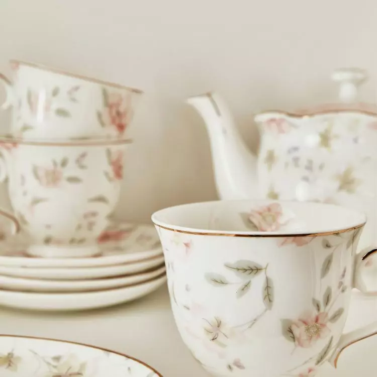 A showcase is the perfect place to display your ceramics collection