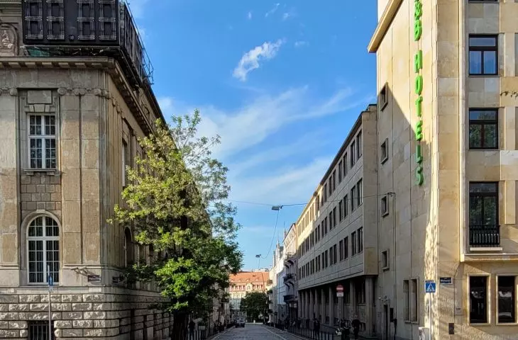 ulica Nowowiejskiego, Poznań, widok z placu Wolności