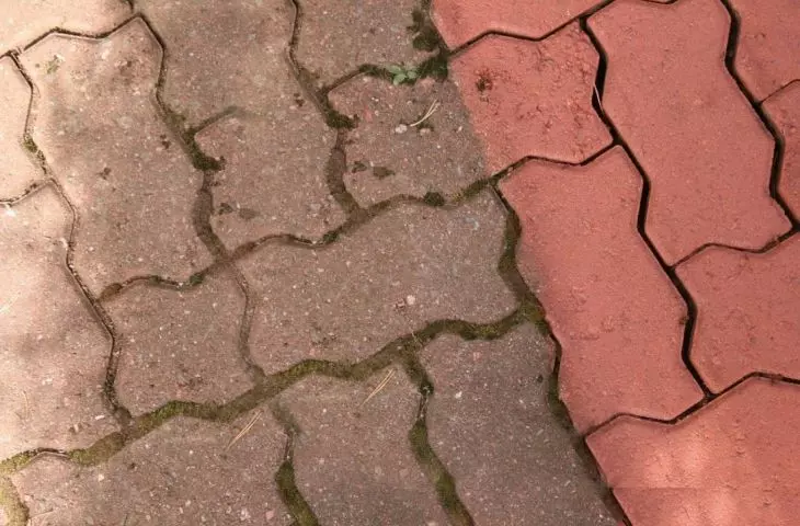 Jeśli malujesz wcześniej barwioną kostkę, dobierz kolor najbardziej zbliżony do malowanej powierzchni