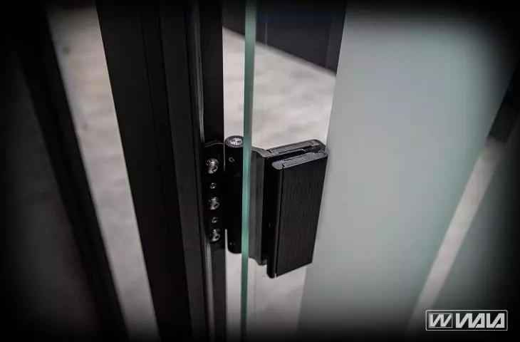 hinges for WTA and WTB panes