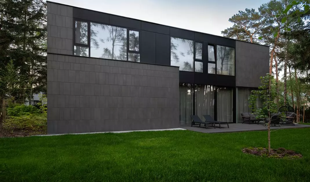 House on Walnut Street