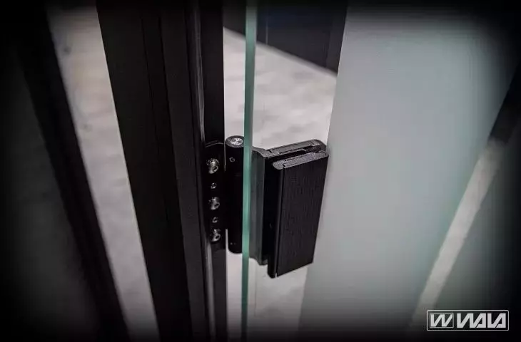 hinges for WTA and WTB panes