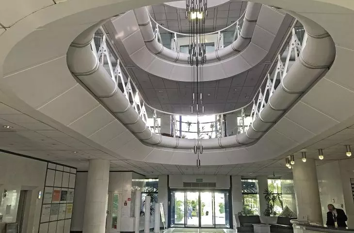 wnętrze Curtis Plaza