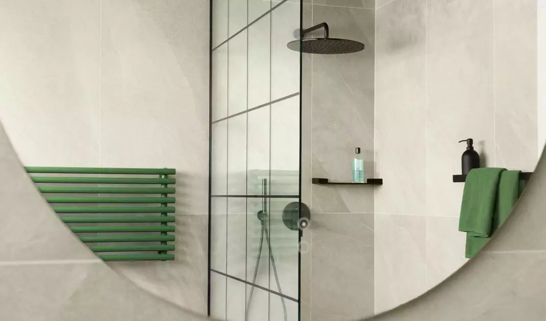 The investors wanted bold colors in the arrangement