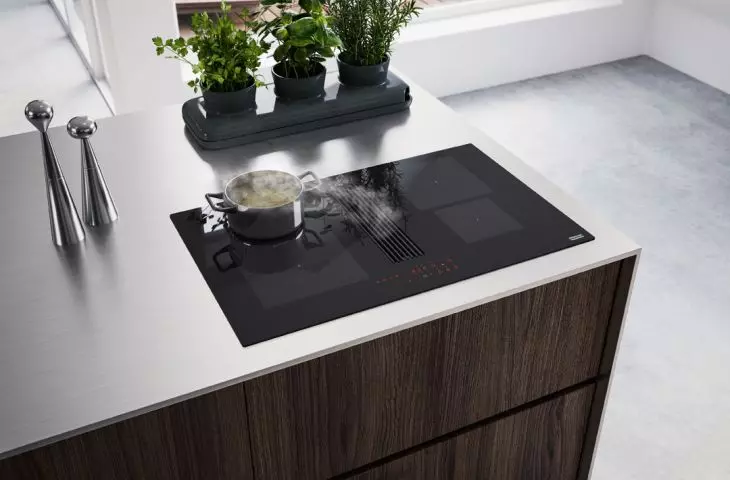 Induction hob with integrated hood from the 2gether series