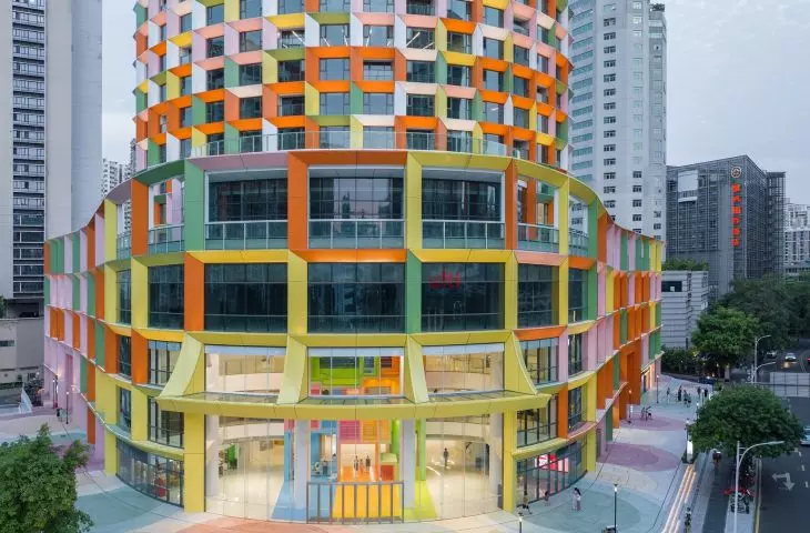 Fasada Centrum Kobiet i Dzieci w Shenzhen