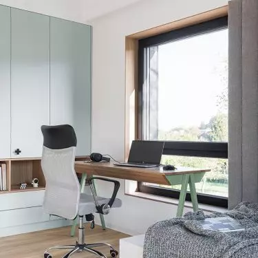 Passive windows are made of PVC or aluminum