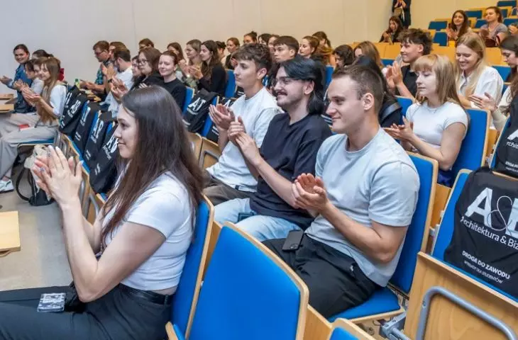 Studenci i studentki Politechniki Rzeszowskiej